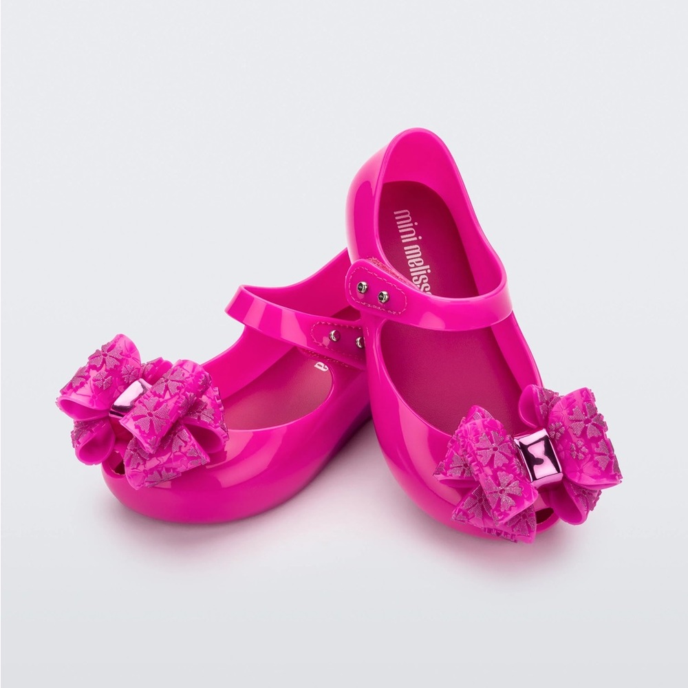 Melissa Girls' Bright Pink Bow Mary Jane Shoes